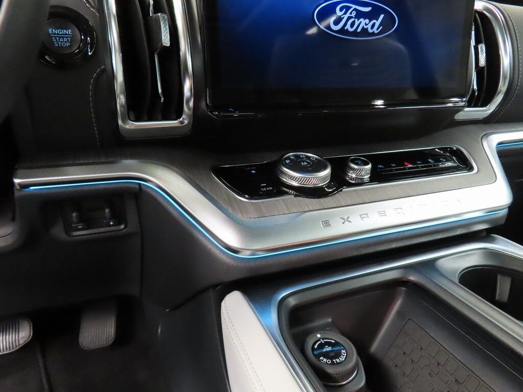 2025 Ford Expedition Platinum 4WD Fond du Lac WI 2025 Ford Expedition Platinum 4WD Fond du Lac WI