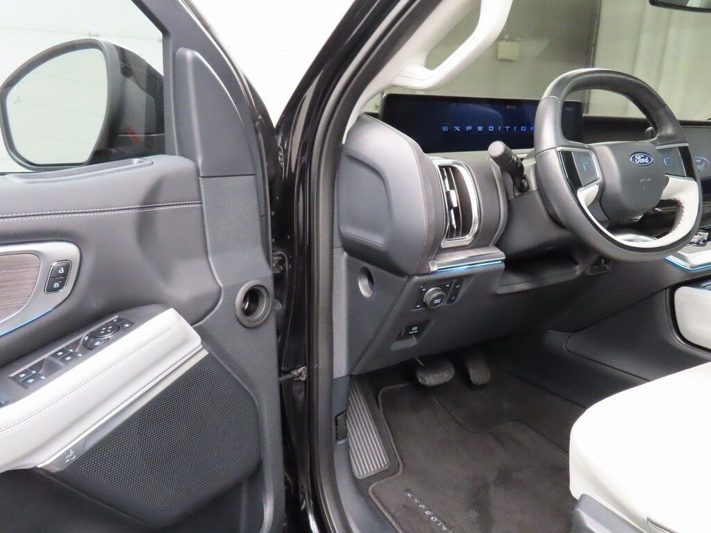 2025 Ford Expedition Platinum 4WD Fond du Lac WI 2025 Ford Expedition Platinum 4WD Fond du Lac WI