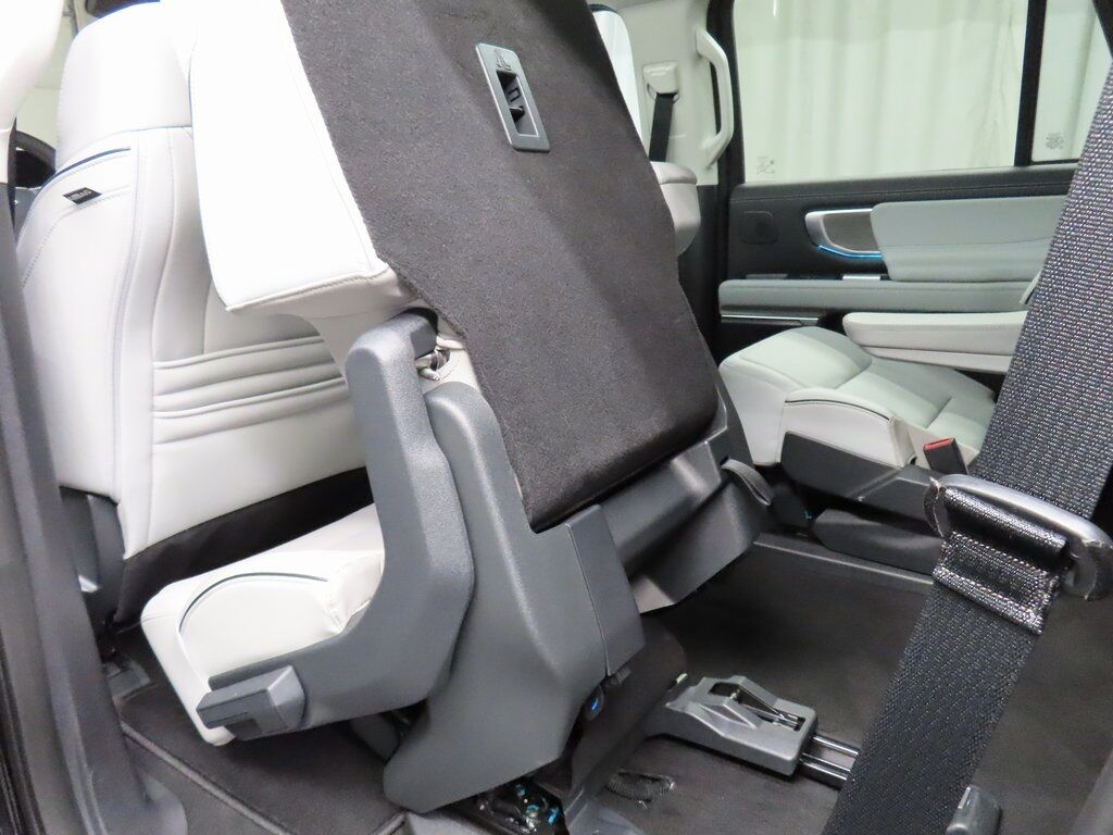 2025 Ford Expedition Platinum 4WD Fond du Lac WI 2025 Ford Expedition Platinum 4WD Fond du Lac WI