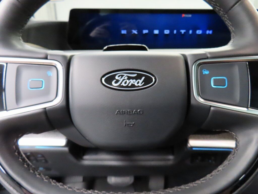 2025 Ford Expedition Tremor 4WD Fond du Lac WI 2025 Ford Expedition Tremor 4WD Fond du Lac WI