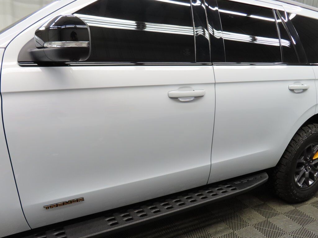 2025 Ford Expedition Tremor 4WD Fond du Lac WI 2025 Ford Expedition Tremor 4WD Fond du Lac WI