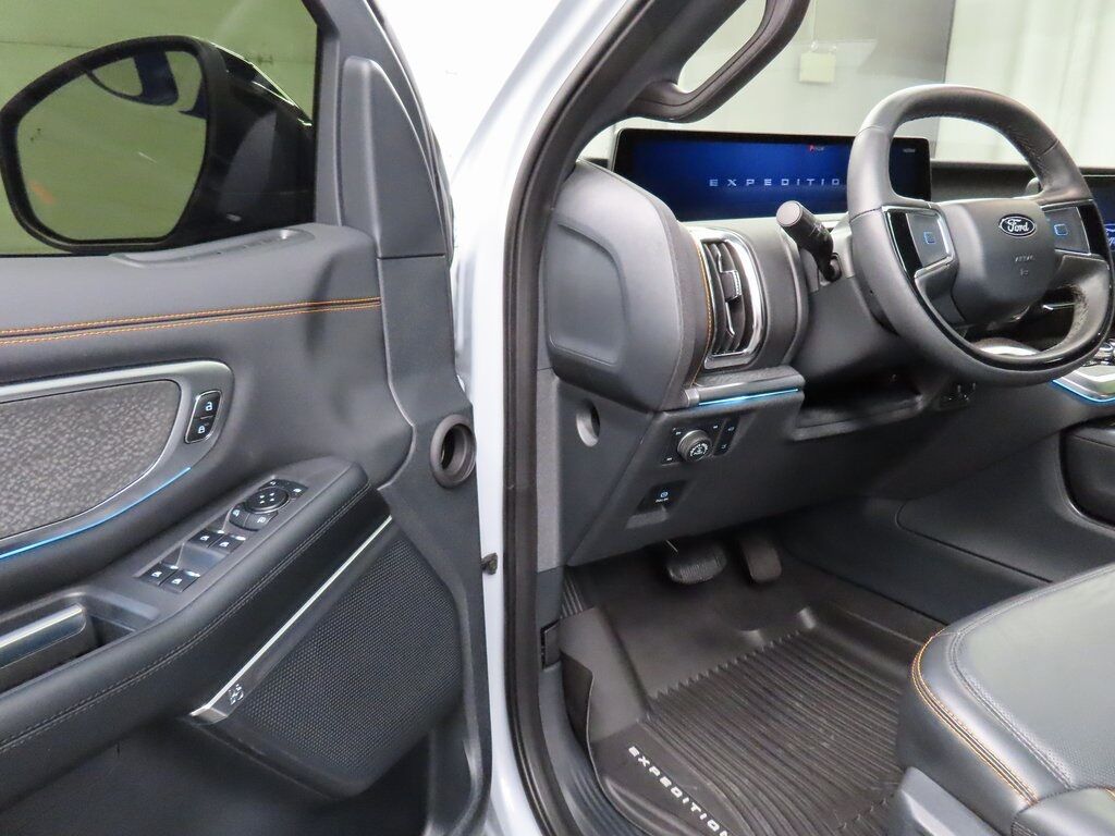 2025 Ford Expedition Tremor 4WD Fond du Lac WI 2025 Ford Expedition Tremor 4WD Fond du Lac WI
