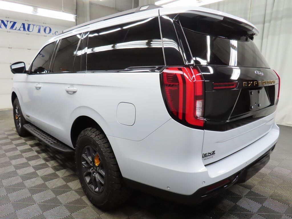 2025 Ford Expedition Tremor 4WD Fond du Lac WI 2025 Ford Expedition Tremor 4WD Fond du Lac WI