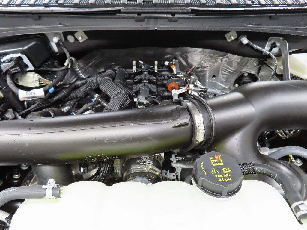 2025 Ford Expedition Tremor 4WD Fond du Lac WI 2025 Ford Expedition Tremor 4WD Fond du Lac WI