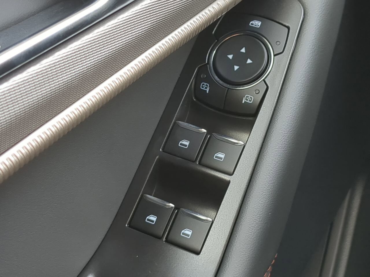 2025 Ford Explorer Active Appleton WI