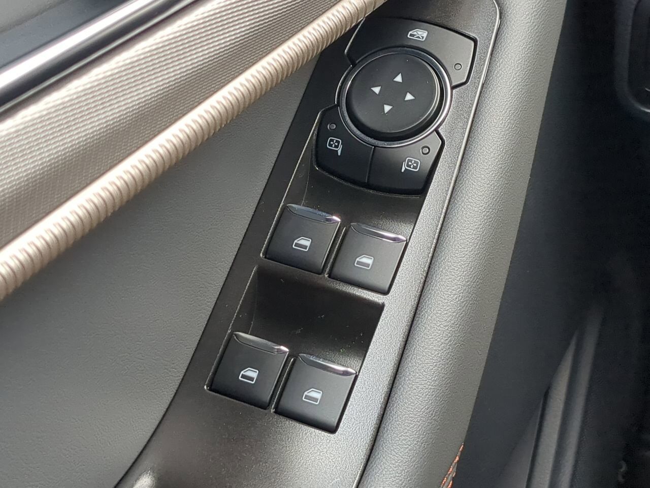 2025 Ford Explorer Active Appleton WI