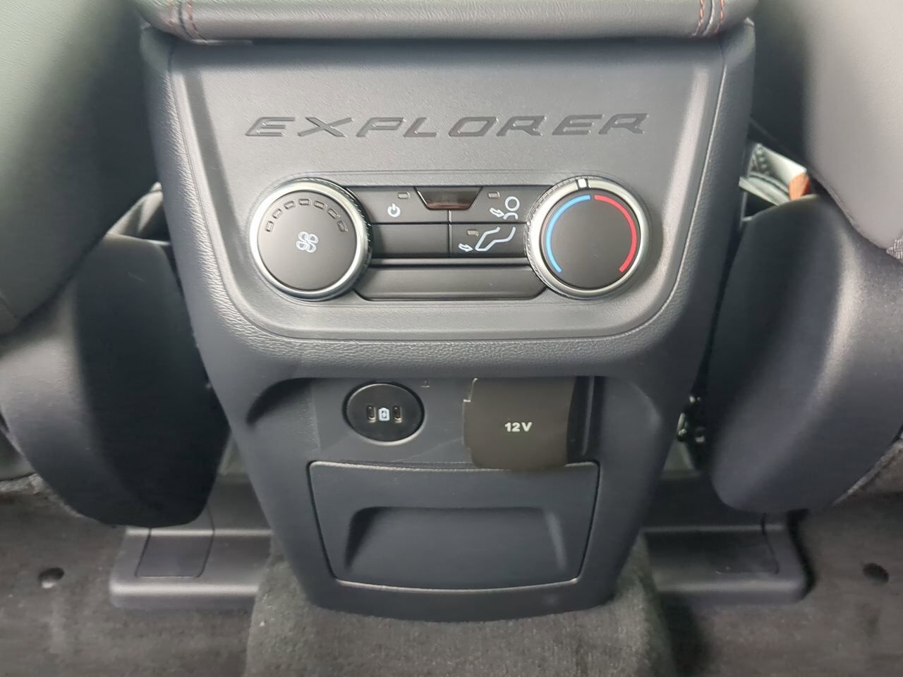 2025 Ford Explorer Active Appleton WI