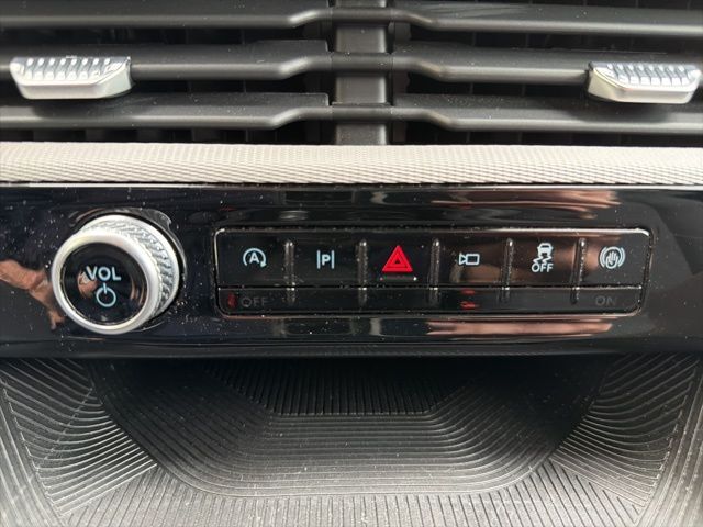 2025 Ford Explorer Active Watertown SD 2025 Ford Explorer Active Watertown SD