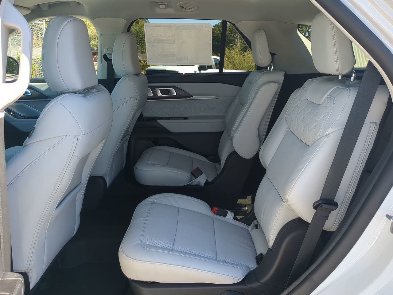 2025 Ford Explorer Platinum Appleton WI 2025 Ford Explorer Platinum Appleton WI