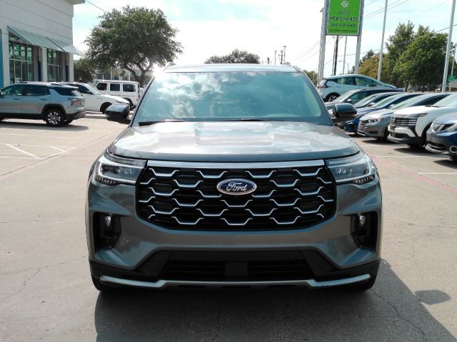 2025 Ford Explorer Platinum 2025 Ford Explorer Platinum