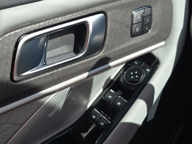 2025 Ford Explorer Platinum Watertown SD 2025 Ford Explorer Platinum Watertown SD