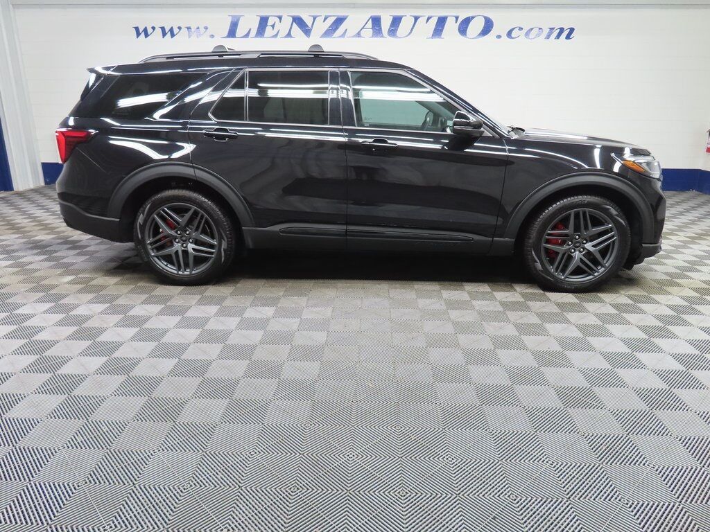 2025 Ford Explorer ST 4WD Fond du Lac WI 2025 Ford Explorer ST 4WD Fond du Lac WI