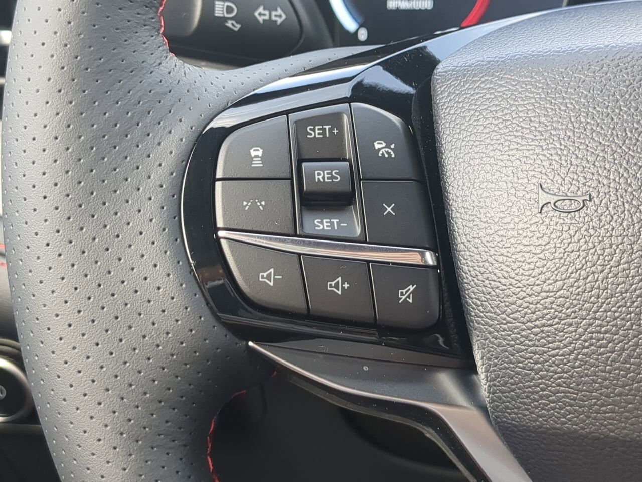 2025 Ford Explorer ST-Line Appleton WI