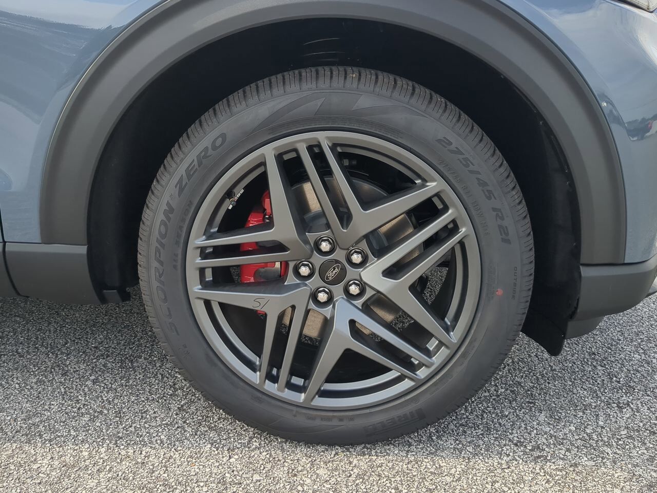 2025 Ford Explorer ST-Line Appleton WI