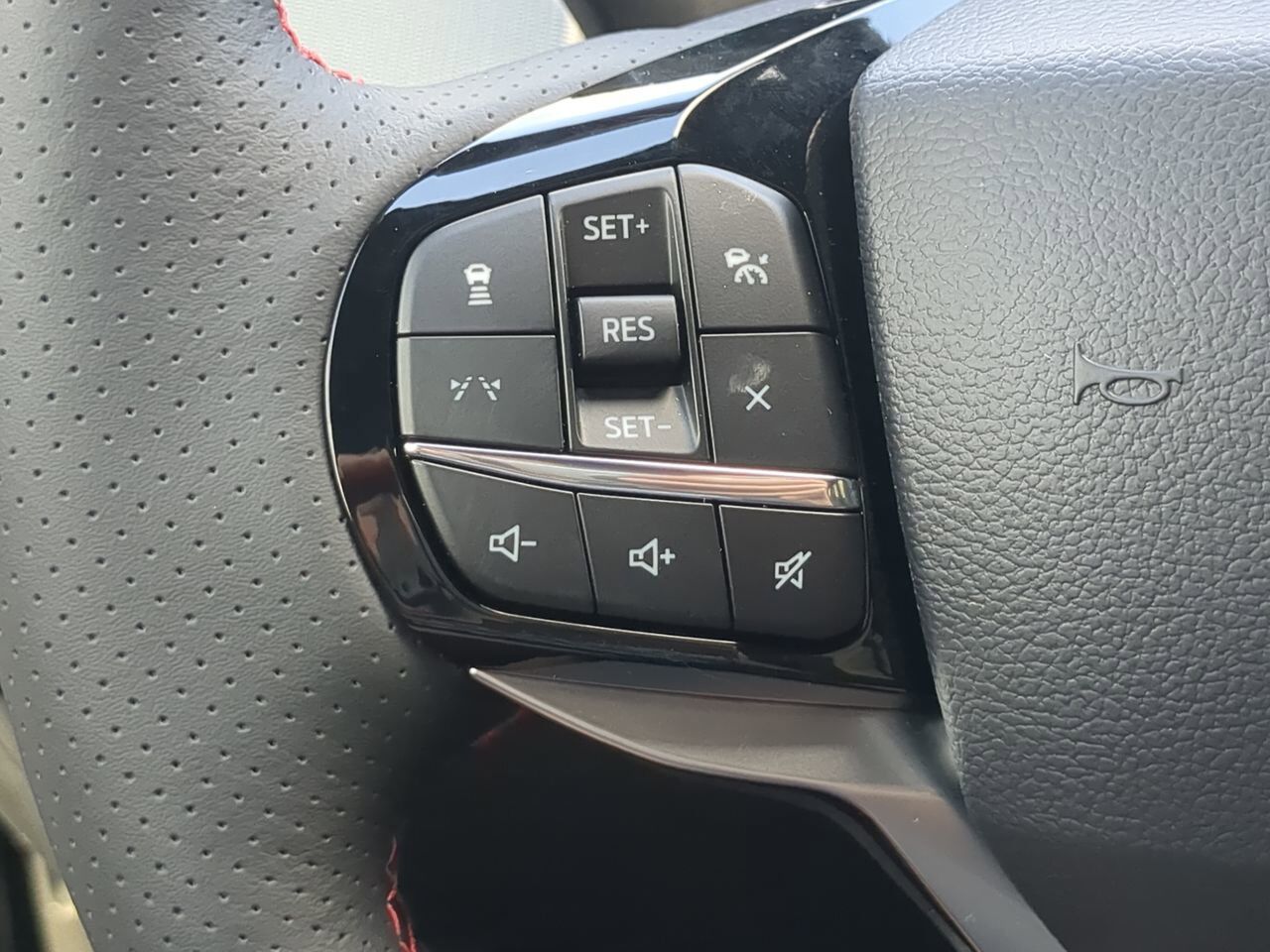 2025 Ford Explorer ST-Line Appleton WI