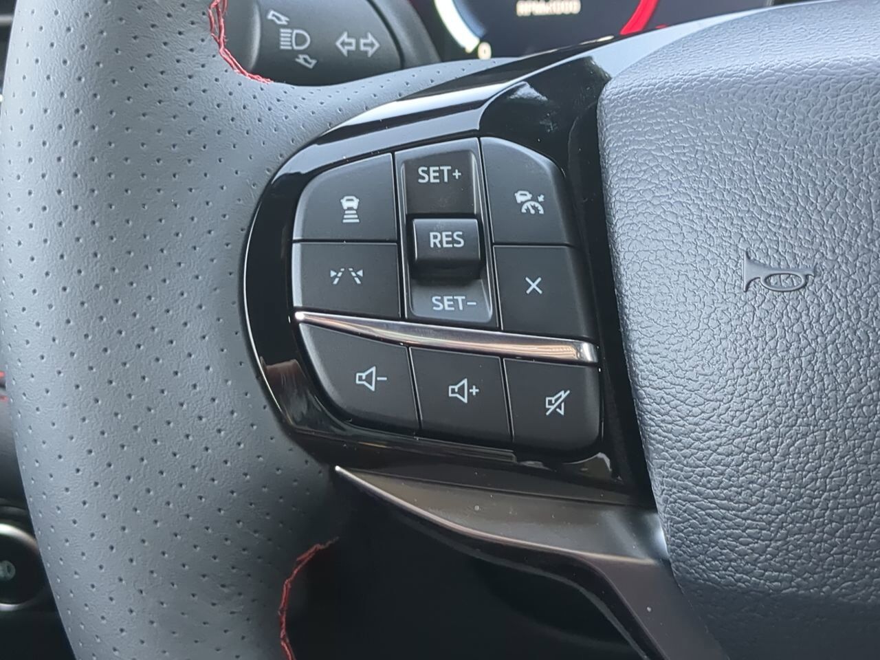 2025 Ford Explorer ST-Line Appleton WI