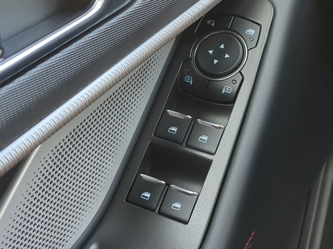 2025 Ford Explorer ST Appleton WI