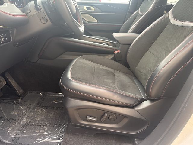 2025 Ford Explorer ST Watertown SD 2025 Ford Explorer ST Watertown SD