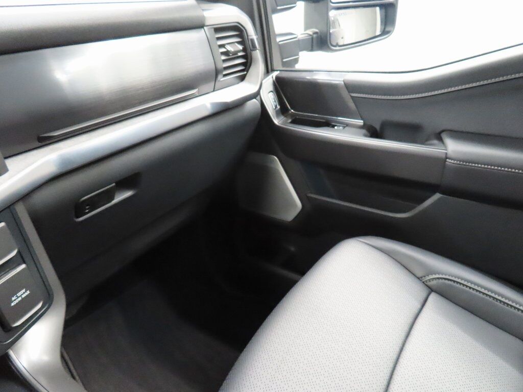 2025 Ford F-150 4x4 SuperCrew Lariat Fond du Lac WI 2025 Ford F-150 4x4 SuperCrew Lariat Fond du Lac WI