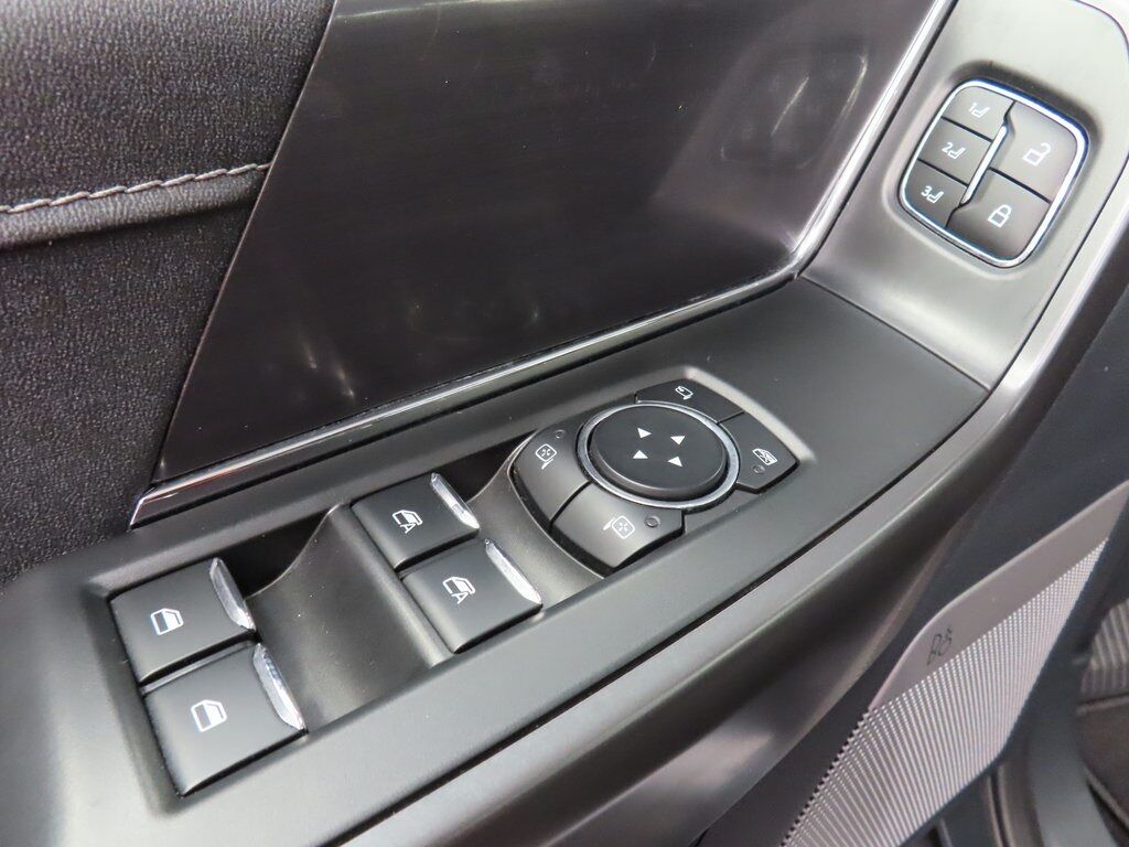 2025 Ford F-150 4x4 SuperCrew Lariat Fond du Lac WI 2025 Ford F-150 4x4 SuperCrew Lariat Fond du Lac WI