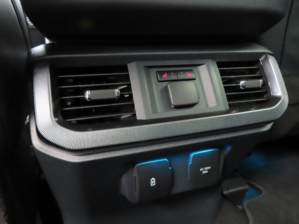 2025 Ford F-150 4x4 SuperCrew Platinum Fond du Lac WI 2025 Ford F-150 4x4 SuperCrew Platinum Fond du Lac WI