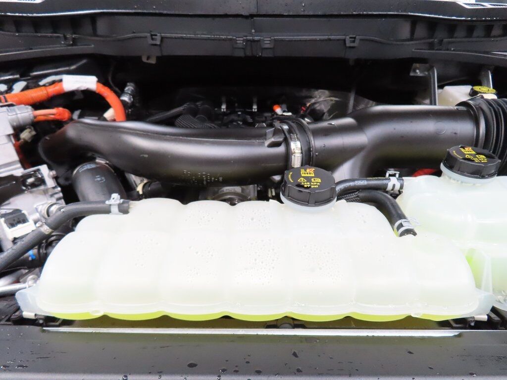 2025 Ford F-150 4x4 SuperCrew Platinum Fond du Lac WI 2025 Ford F-150 4x4 SuperCrew Platinum Fond du Lac WI