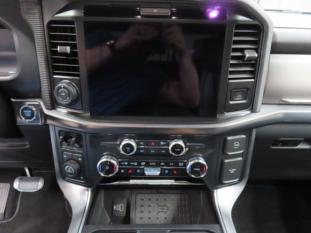 2025 Ford F-150 4x4 SuperCrew Platinum Fond du Lac WI 2025 Ford F-150 4x4 SuperCrew Platinum Fond du Lac WI