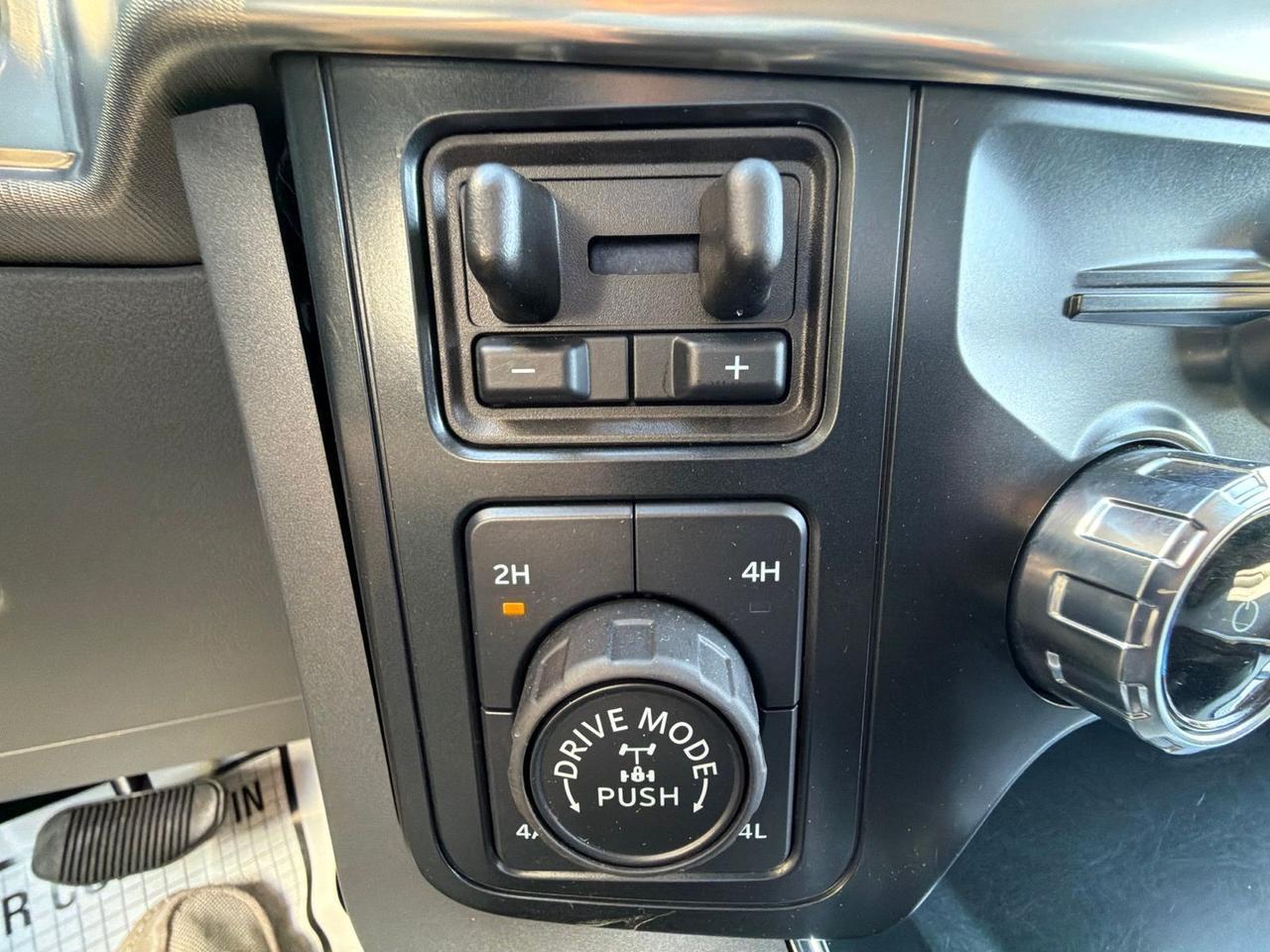 2025 Ford F-150 Lariat Watertown SD 2025 Ford F-150 Lariat Watertown SD