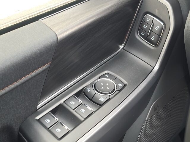 2025 Ford F-150 Lariat Watertown SD 2025 Ford F-150 Lariat Watertown SD