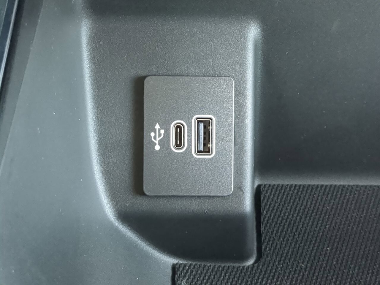 2025 Ford F-150 Lightning Flash Appleton WI