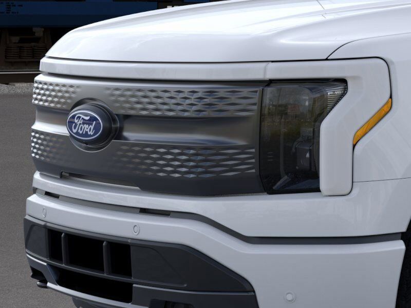2025 Ford F-150 Lightning Flash Appleton WI