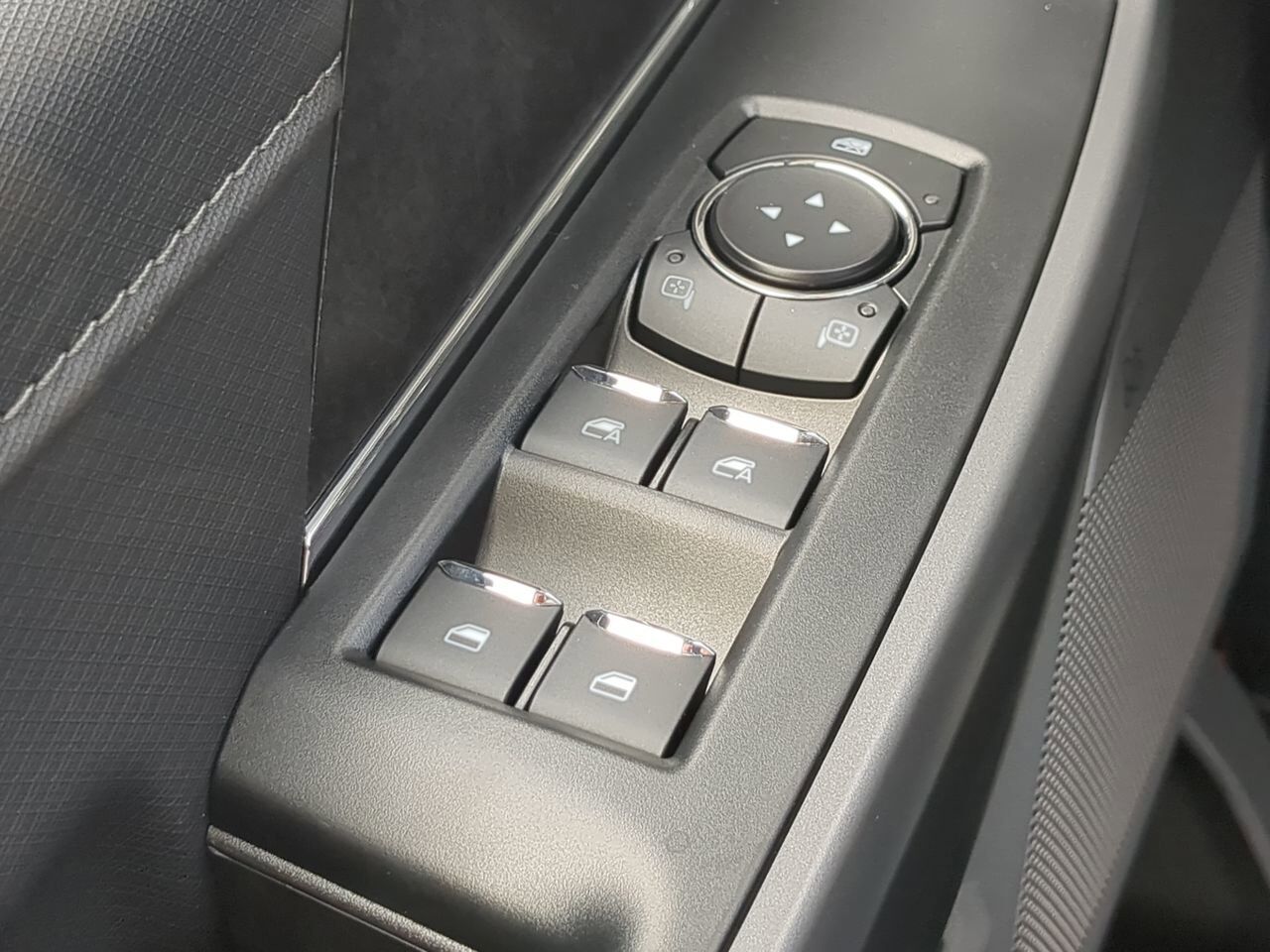 2025 Ford F-150 Lightning Flash Appleton WI