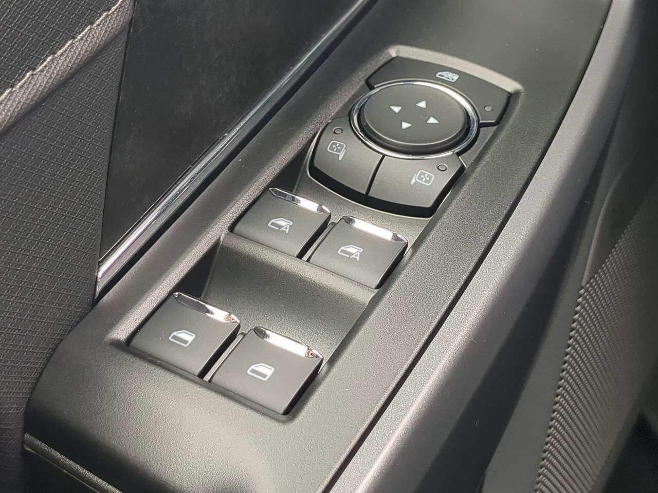 2025 Ford F-150 Lightning XLT Appleton WI