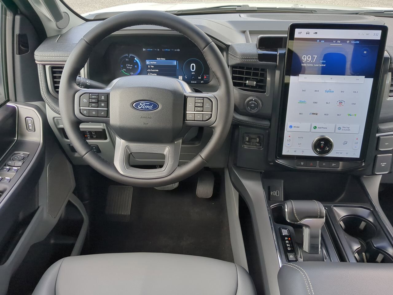 2025 Ford F-150 Lightning XLT Appleton WI