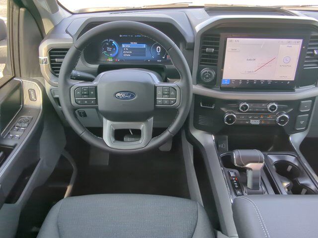 2025 Ford F-150 Lightning XLT Appleton WI