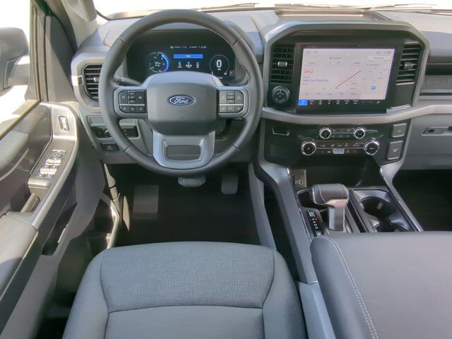 2025 Ford F-150 Lightning XLT Appleton WI