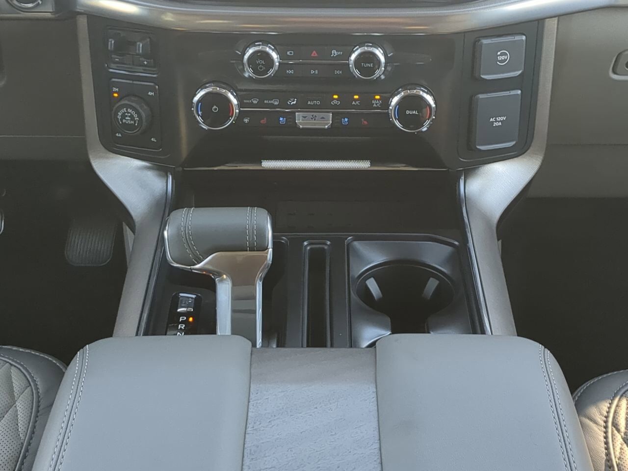 2025 Ford F-150 Platinum Appleton WI