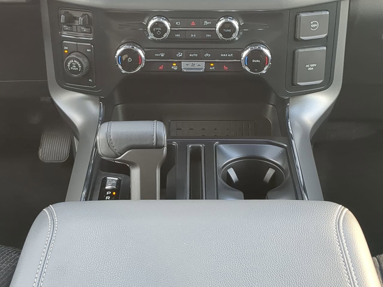 2025 Ford F-150 XLT Appleton WI