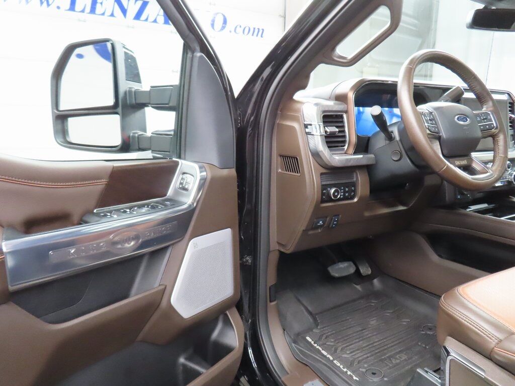 2025 Ford F-250 Super Duty 4x4 Crew Cab King Ranch Fond du Lac WI