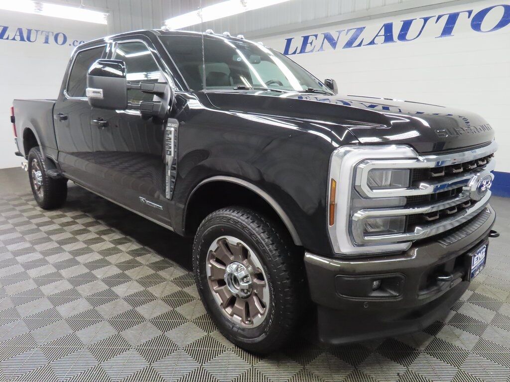 2025 Ford F-250 Super Duty 4x4 Crew Cab King Ranch Fond du Lac WI