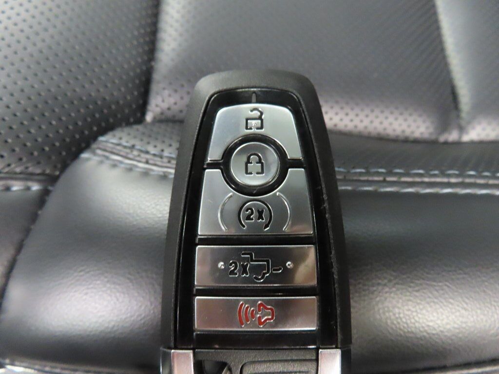 2025 Ford F-250 Super Duty 4x4 Crew Cab Platinum Fond du Lac WI