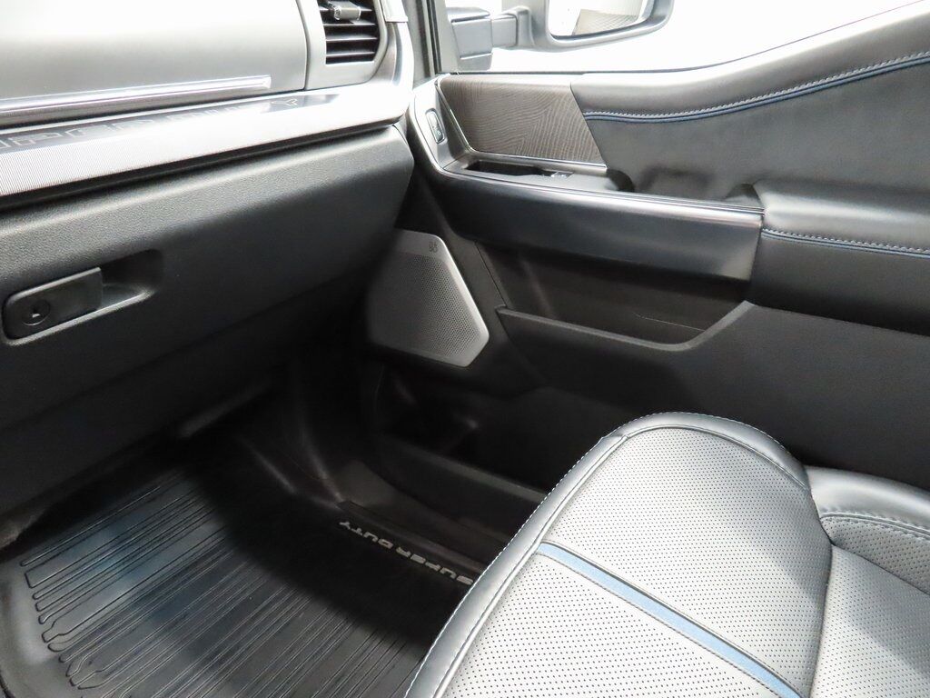 2025 Ford F-250 Super Duty 4x4 Crew Cab Platinum Fond du Lac WI