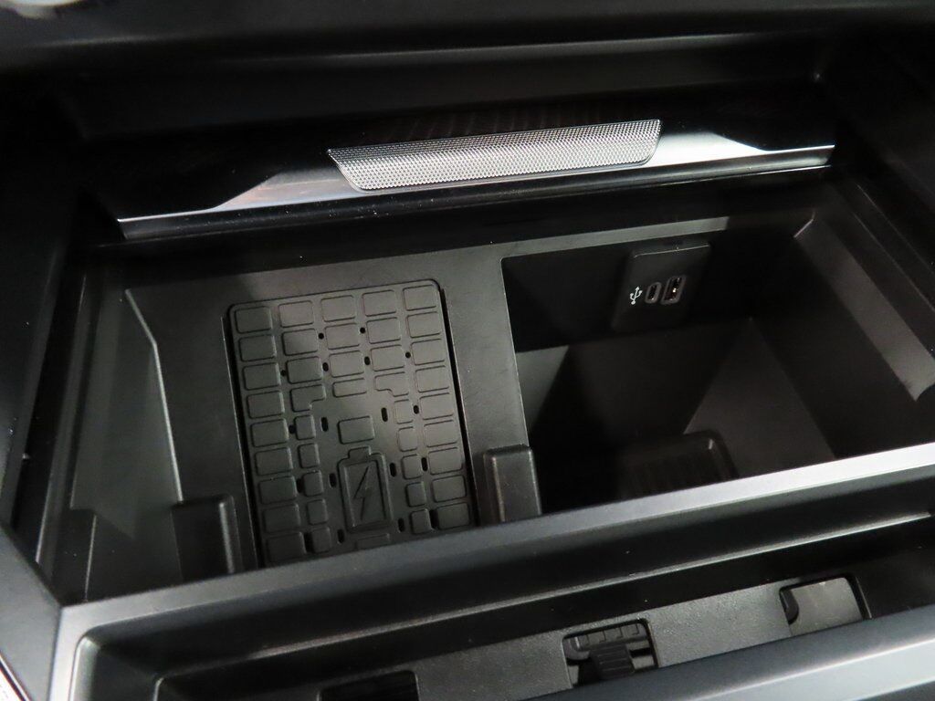 2025 Ford F-250 Super Duty 4x4 Crew Cab Platinum Fond du Lac WI 2025 Ford F-250 Super Duty 4x4 Crew Cab Platinum Fond du Lac WI