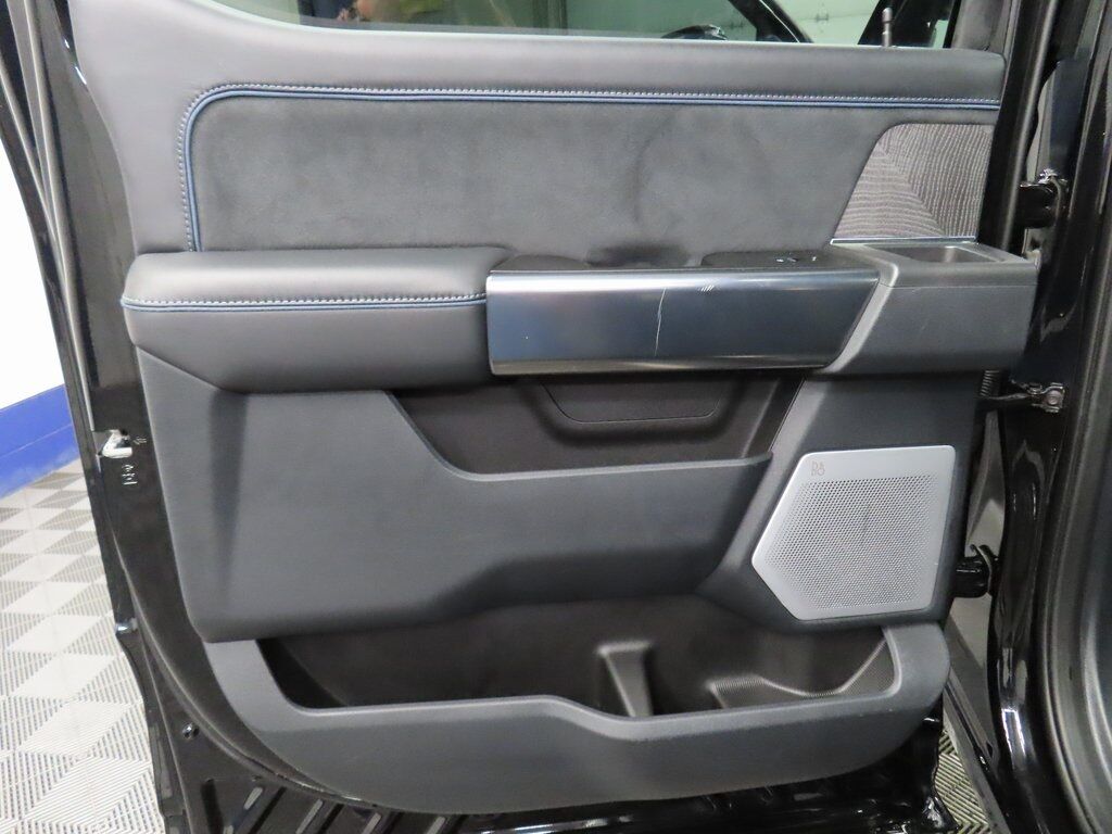 2025 Ford F-250 Super Duty 4x4 Crew Cab Platinum Fond du Lac WI 2025 Ford F-250 Super Duty 4x4 Crew Cab Platinum Fond du Lac WI