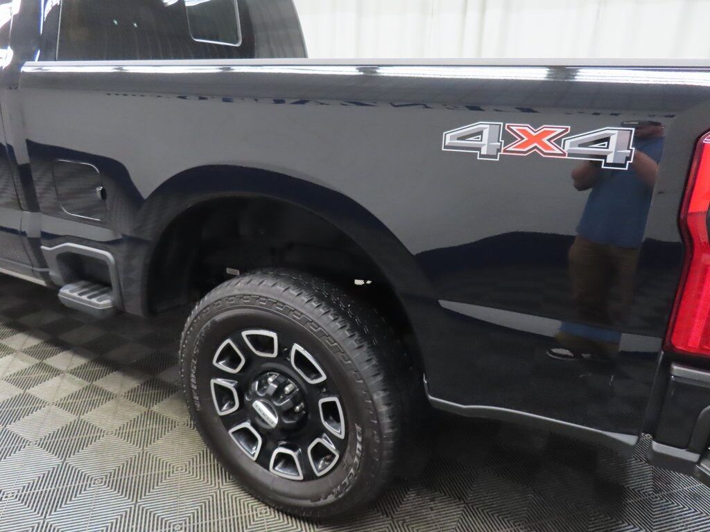 2025 Ford F-250 Super Duty 4x4 Crew Cab Platinum Fond du Lac WI 2025 Ford F-250 Super Duty 4x4 Crew Cab Platinum Fond du Lac WI
