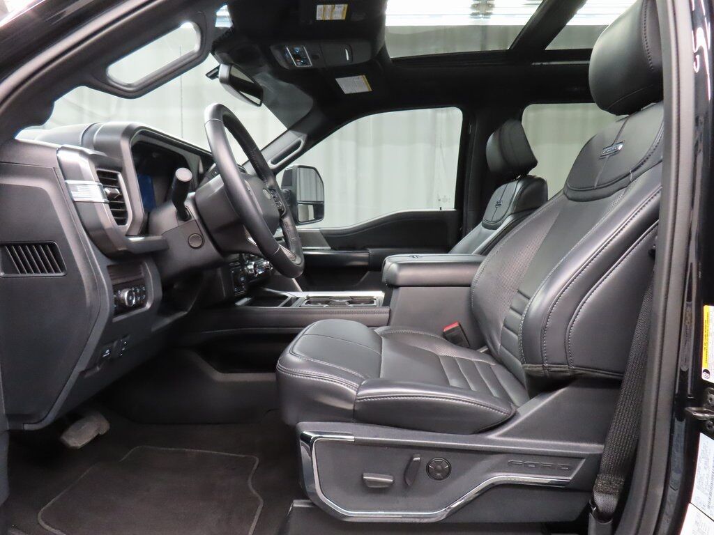 2025 Ford F-250 Super Duty 4x4 Crew Cab Platinum Fond du Lac WI 2025 Ford F-250 Super Duty 4x4 Crew Cab Platinum Fond du Lac WI