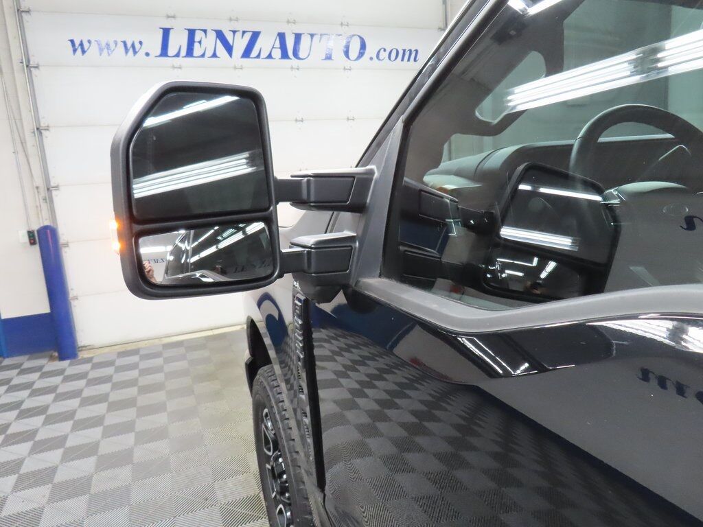 2025 Ford F-250 Super Duty 4x4 Crew Cab Platinum Fond du Lac WI 2025 Ford F-250 Super Duty 4x4 Crew Cab Platinum Fond du Lac WI