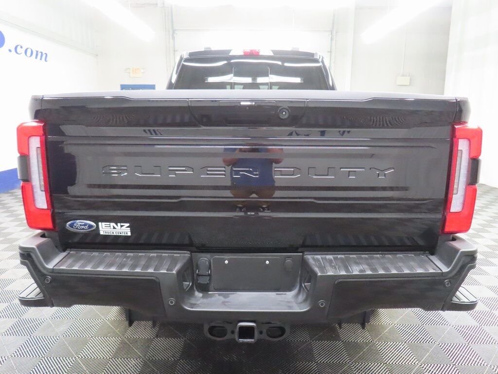 2025 Ford F-250 Super Duty 4x4 Crew Cab Platinum Fond du Lac WI 2025 Ford F-250 Super Duty 4x4 Crew Cab Platinum Fond du Lac WI
