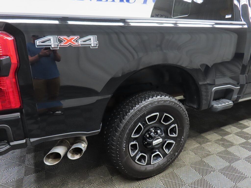 2025 Ford F-250 Super Duty 4x4 Crew Cab Platinum Fond du Lac WI 2025 Ford F-250 Super Duty 4x4 Crew Cab Platinum Fond du Lac WI