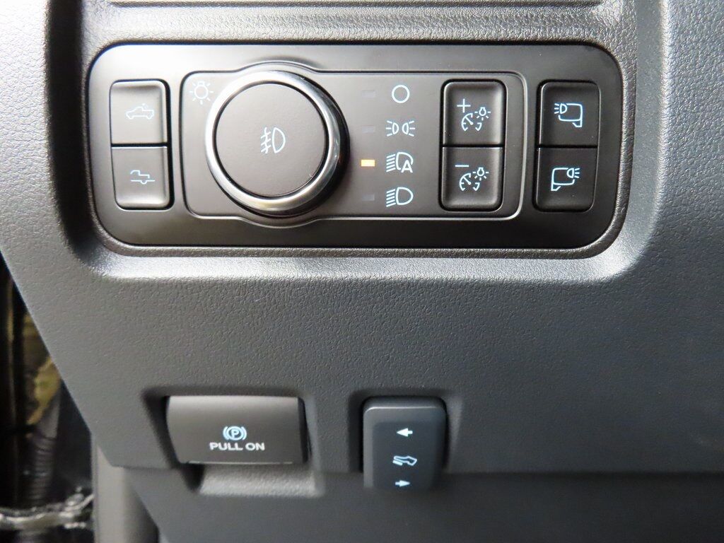 2025 Ford F-250 Super Duty 4x4 Crew Cab Platinum Fond du Lac WI 2025 Ford F-250 Super Duty 4x4 Crew Cab Platinum Fond du Lac WI